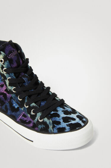 Shoes Leo print