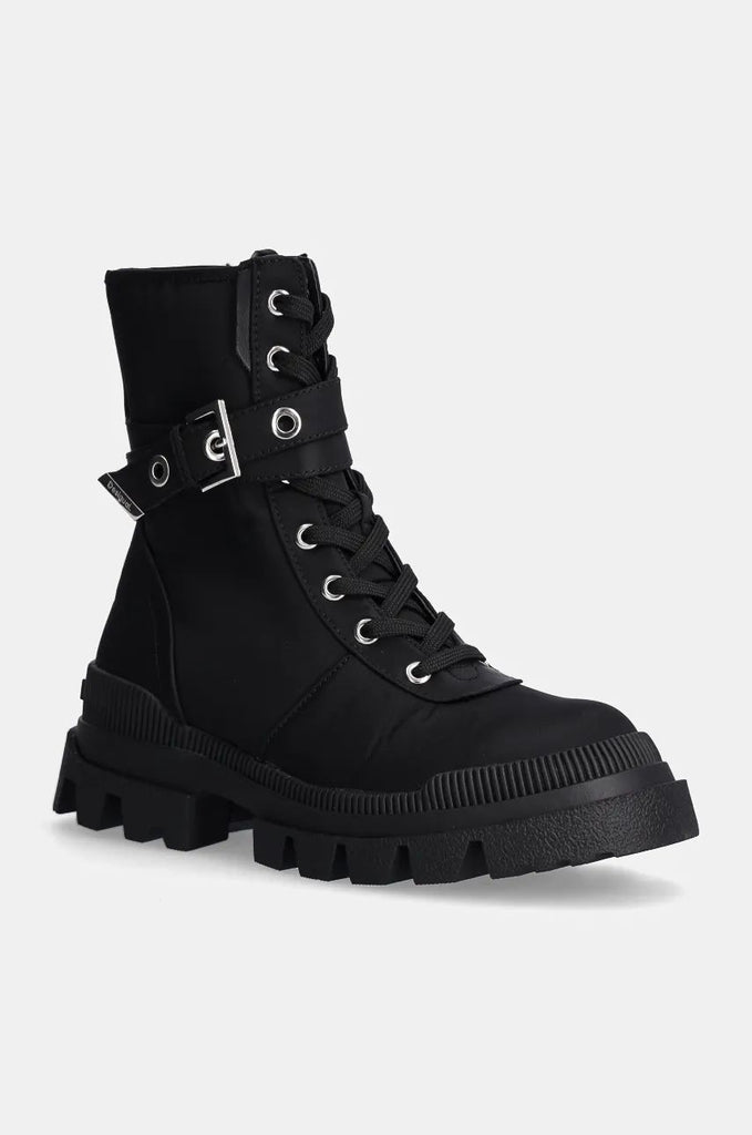 SHOES TRACK_UTILITY