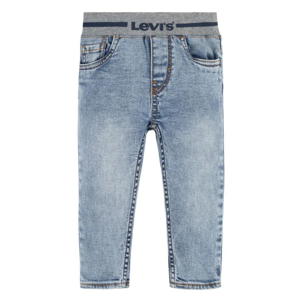 Enfile un jean skinny pour bébé